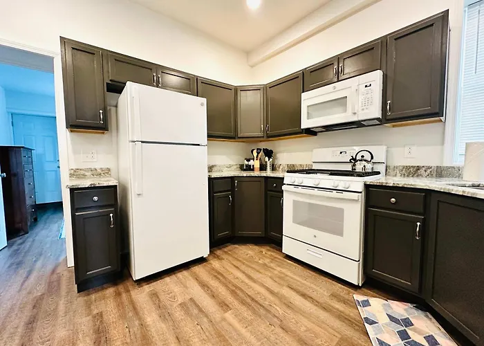 Beautiful 2 Bedroom - Easy Access * Pittsburgh